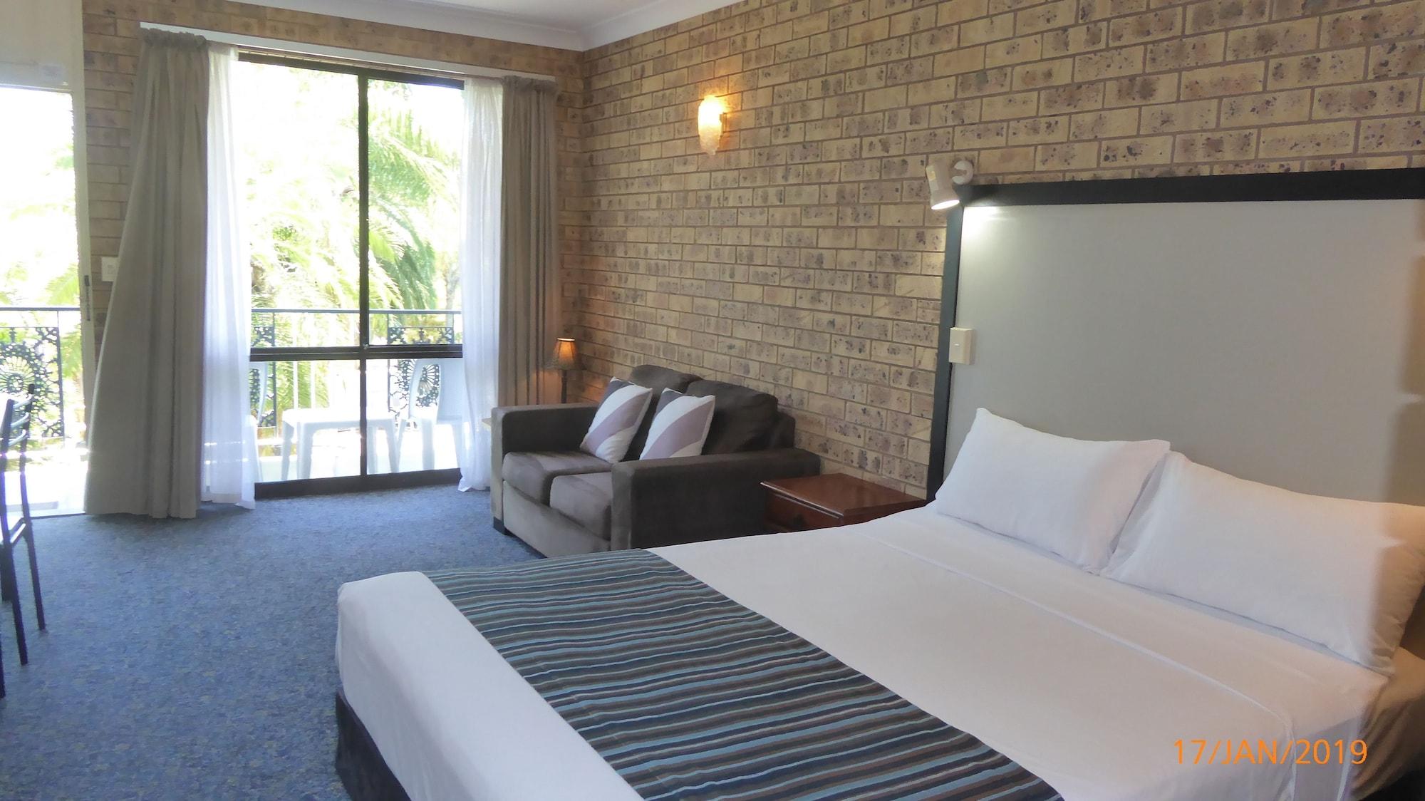 Tower Court Motel - Adults Only Haven Херви-Бэй Экстерьер фото