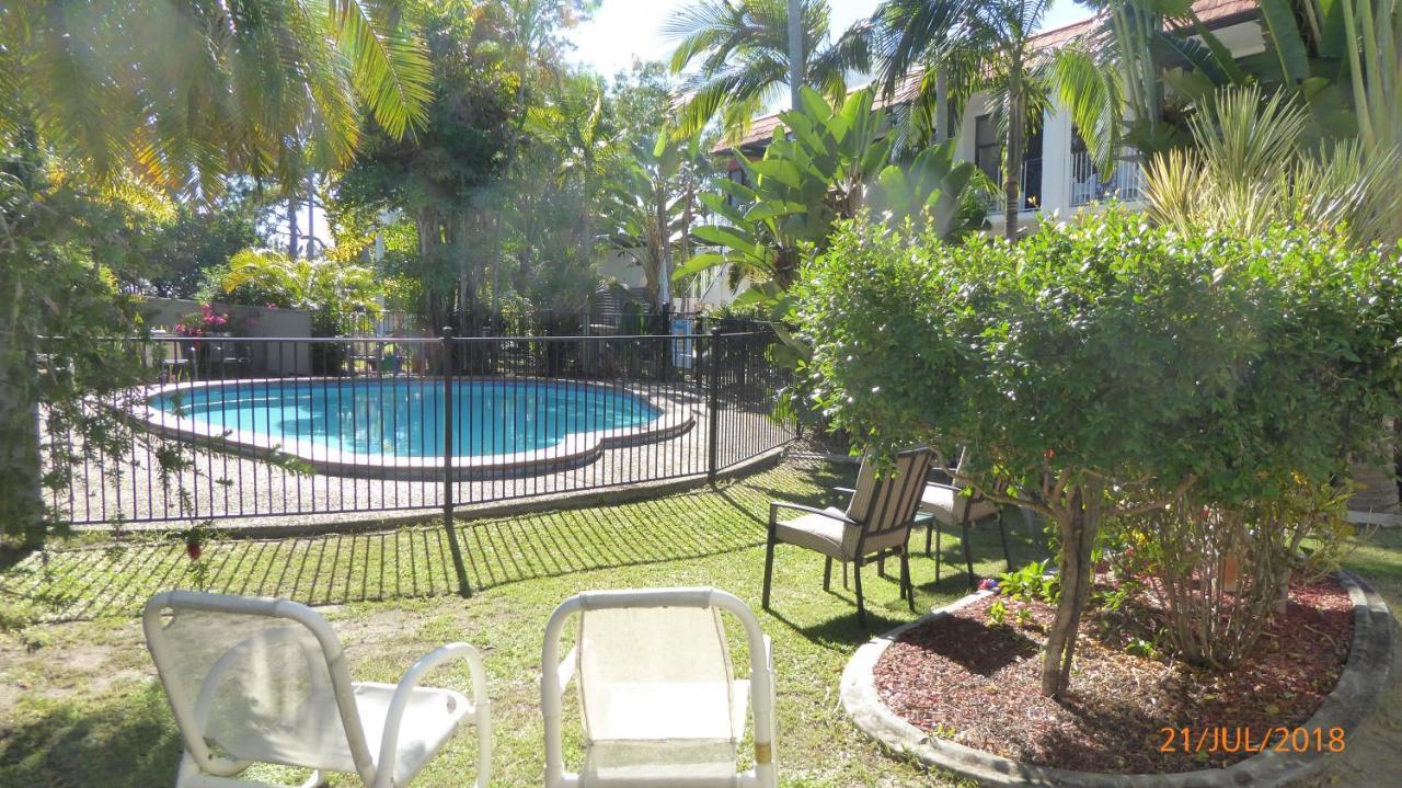 Tower Court Motel - Adults Only Haven Херви-Бэй Экстерьер фото
