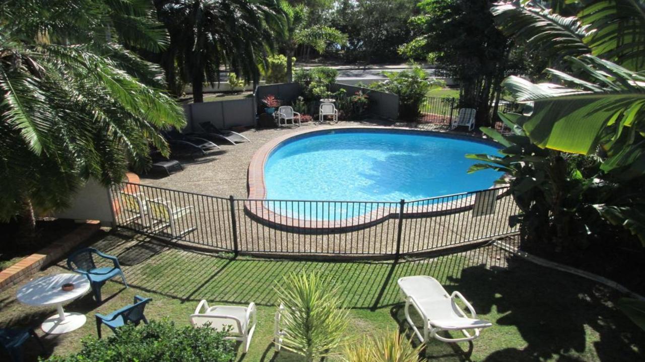 Tower Court Motel - Adults Only Haven Херви-Бэй Экстерьер фото