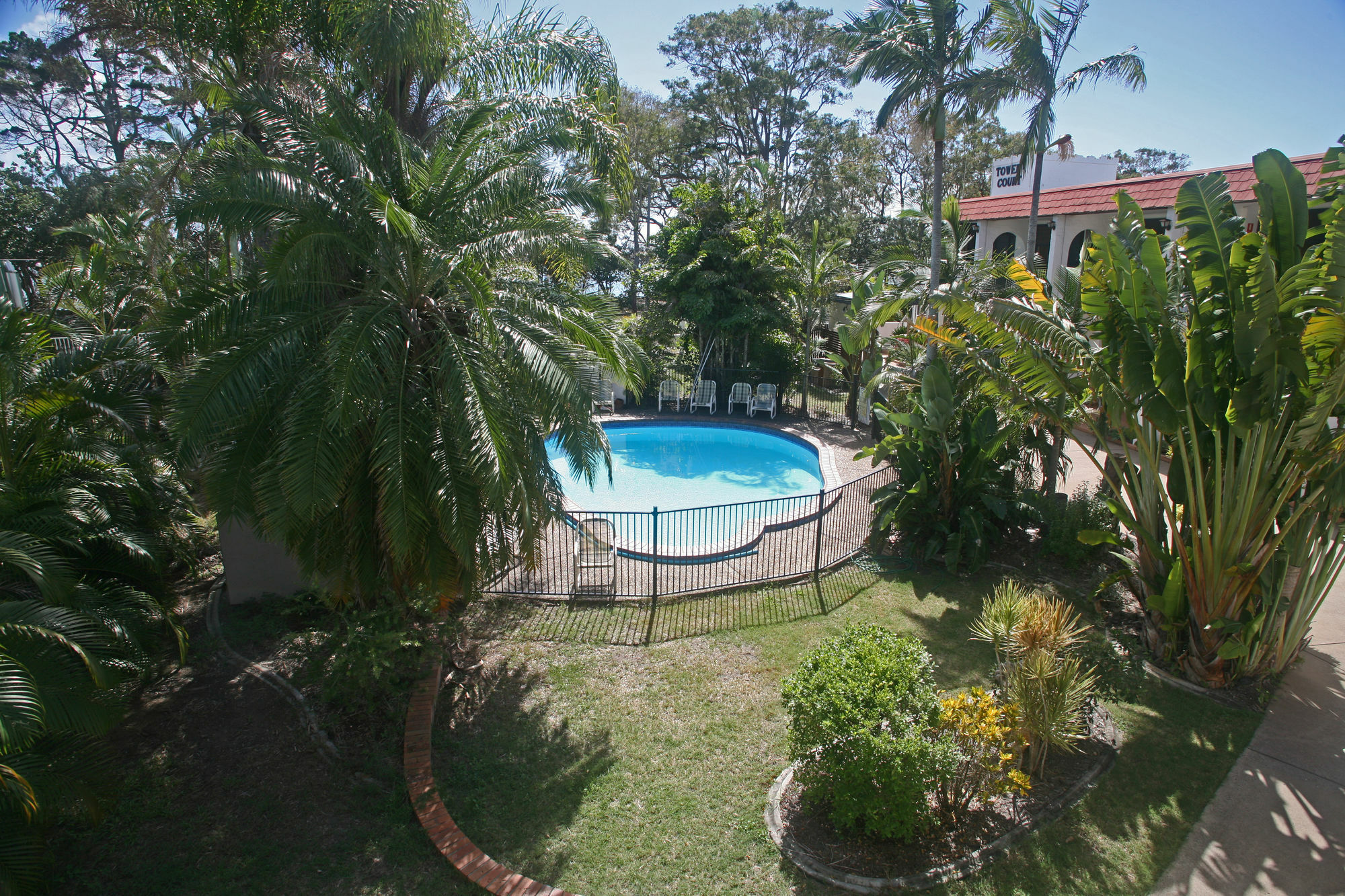 Tower Court Motel - Adults Only Haven Херви-Бэй Экстерьер фото