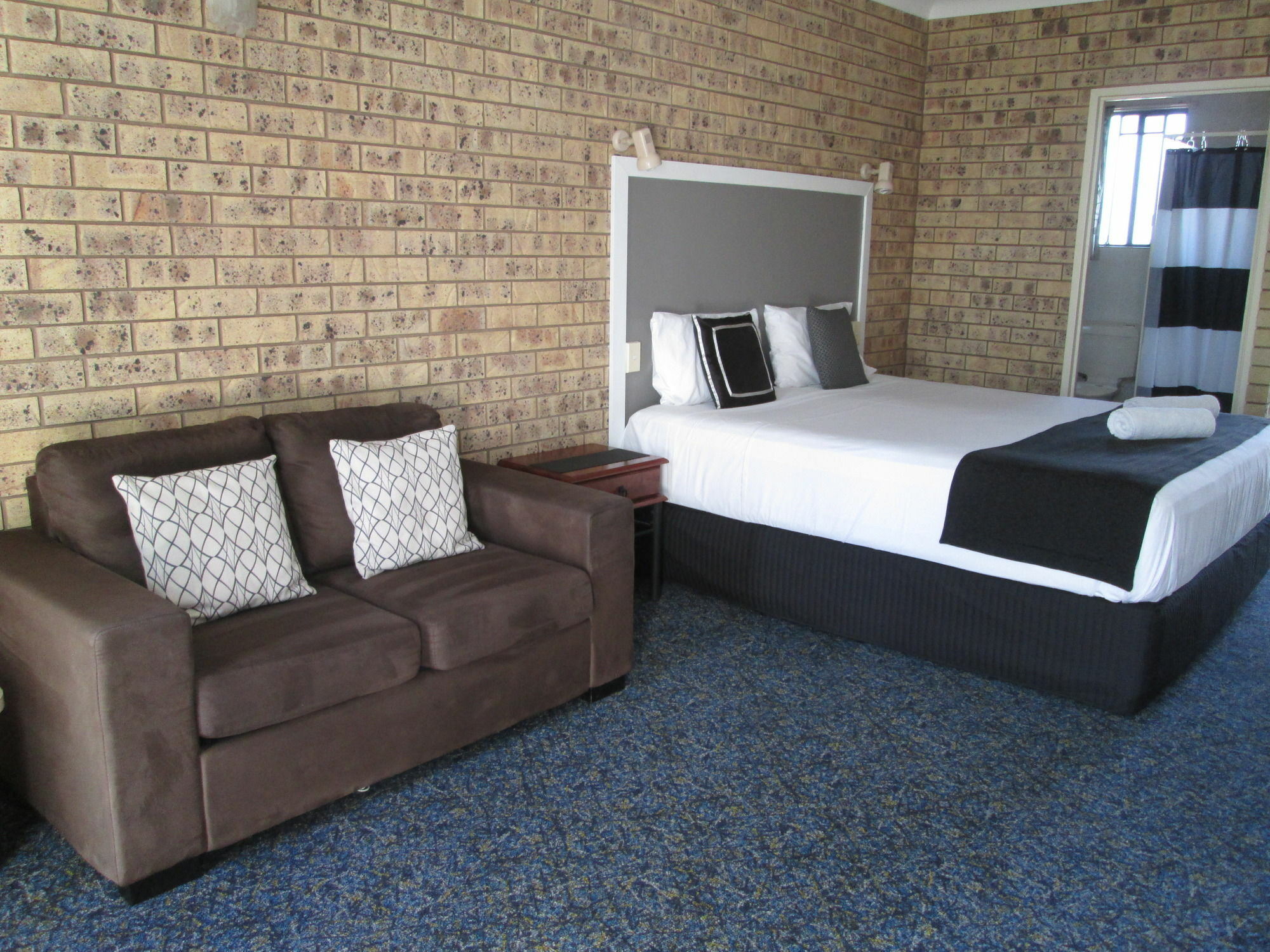 Tower Court Motel - Adults Only Haven Херви-Бэй Экстерьер фото